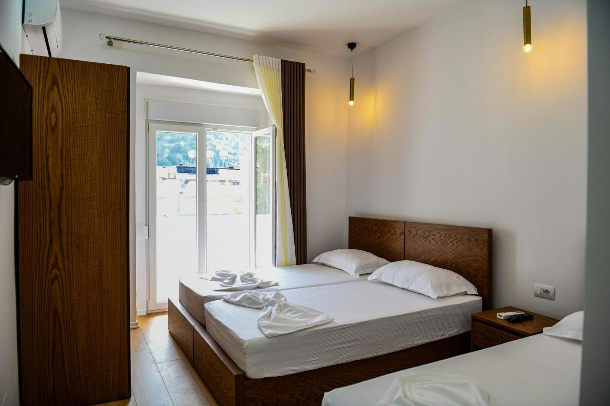 Guest House Cela City Centre Berat Eksteriør bilde